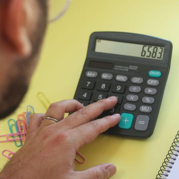 CALCULADORA KK-837B 12 DIGITOS 26 TECLAS