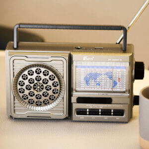 PARLANTE BT Y SOLAR EPE FP-305BT DE DISEÑO VINTAGE C/RADIO AM/FM-TFCARD-USB-ENTRADA AURICULAR